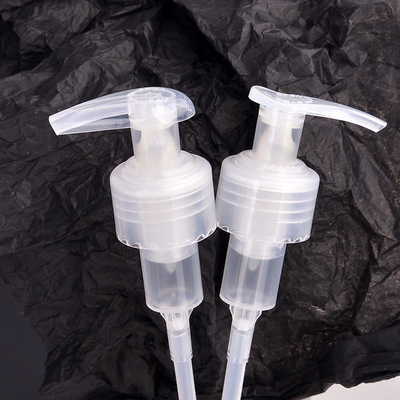 Tutta la pompa senz'aria di plastica dell'erogatore della bottiglia della lozione per la casa che pulisce 24 28 410 415