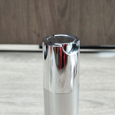 Fabbrica all'ingrosso 15ml 20ml 30ml lozione cosmetica in plastica argento pompa senza aria bottiglia per imballaggi per la cura della pelle
