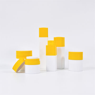 Classy 15ml 30ml 50ml Prodotti per la cura della pelle Set Bottiglia senza aria quadrata Testa rotante Pompa PP Sprayer Sigillatore Imballaggio cosmetico